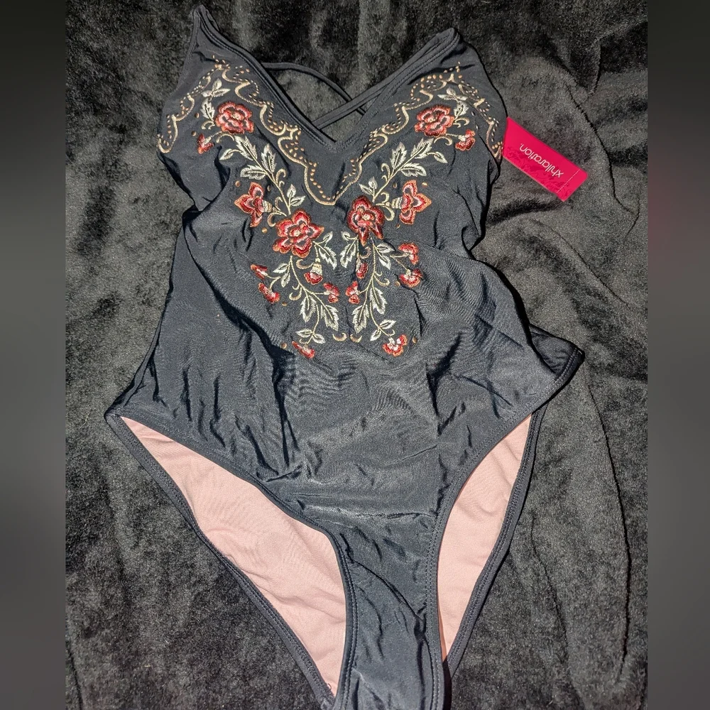 NWT Embroidered Lace-up Back Swimsuit - Picture 1 of 4